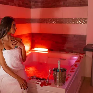 Casa vacanze Luxurysuitepirandello, Aeroporto di Catania Fontana Rossa