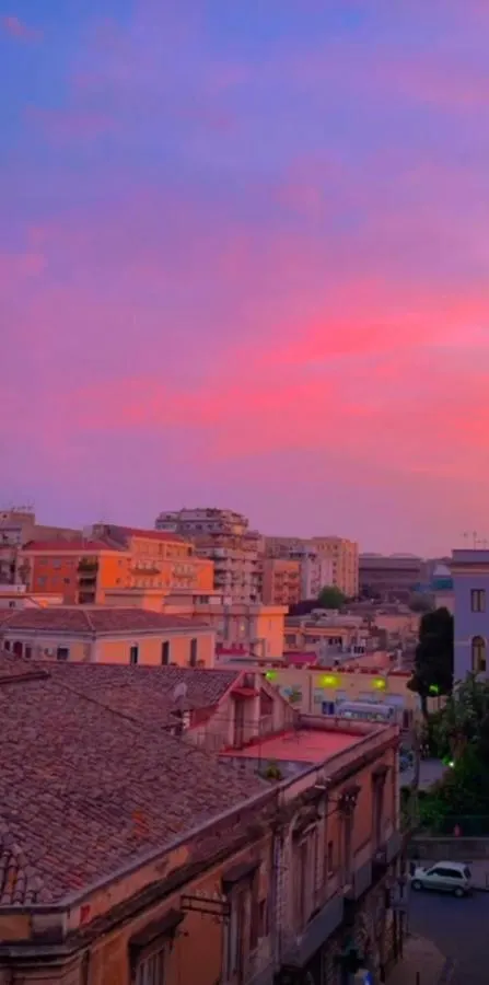 Jesus 1 Apartment Catania 0*,